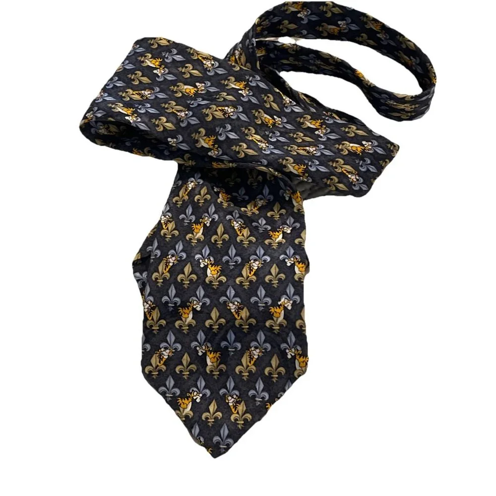 The Disney Store - Tigger - Fleur De Lis Design Men's 100% Silk Neck Tie 3.75x62